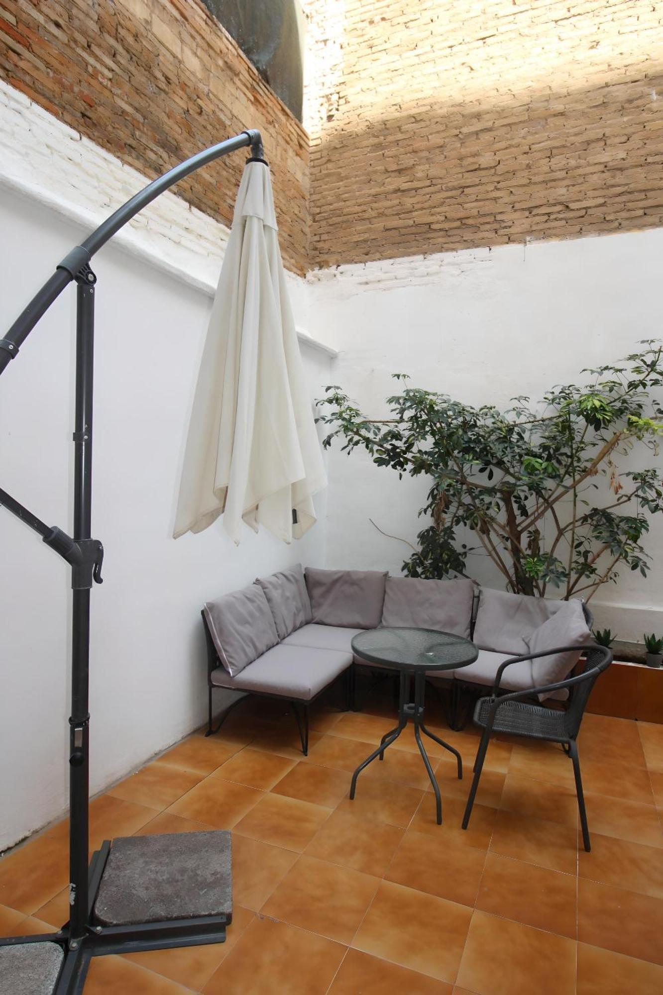 Increible Apartamento Con Terraza Al Lado De Torres De Quart Walencja Zewnętrze zdjęcie